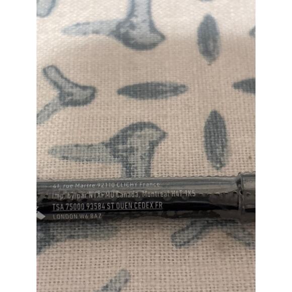 NYX Lip Pencil in Shade 828 Ever - Picture 5 of 5